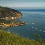شقة Tor Di Lupo