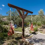 Tor Di Lupo شقة *